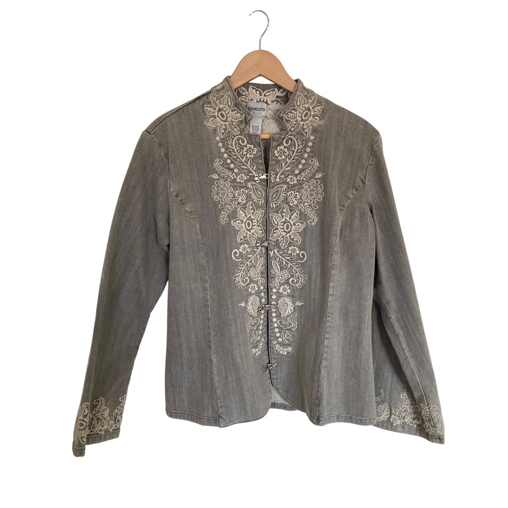 Chicos Gray Embroidered Denim Jacket Size 2 Large Toggle Closure Stretch